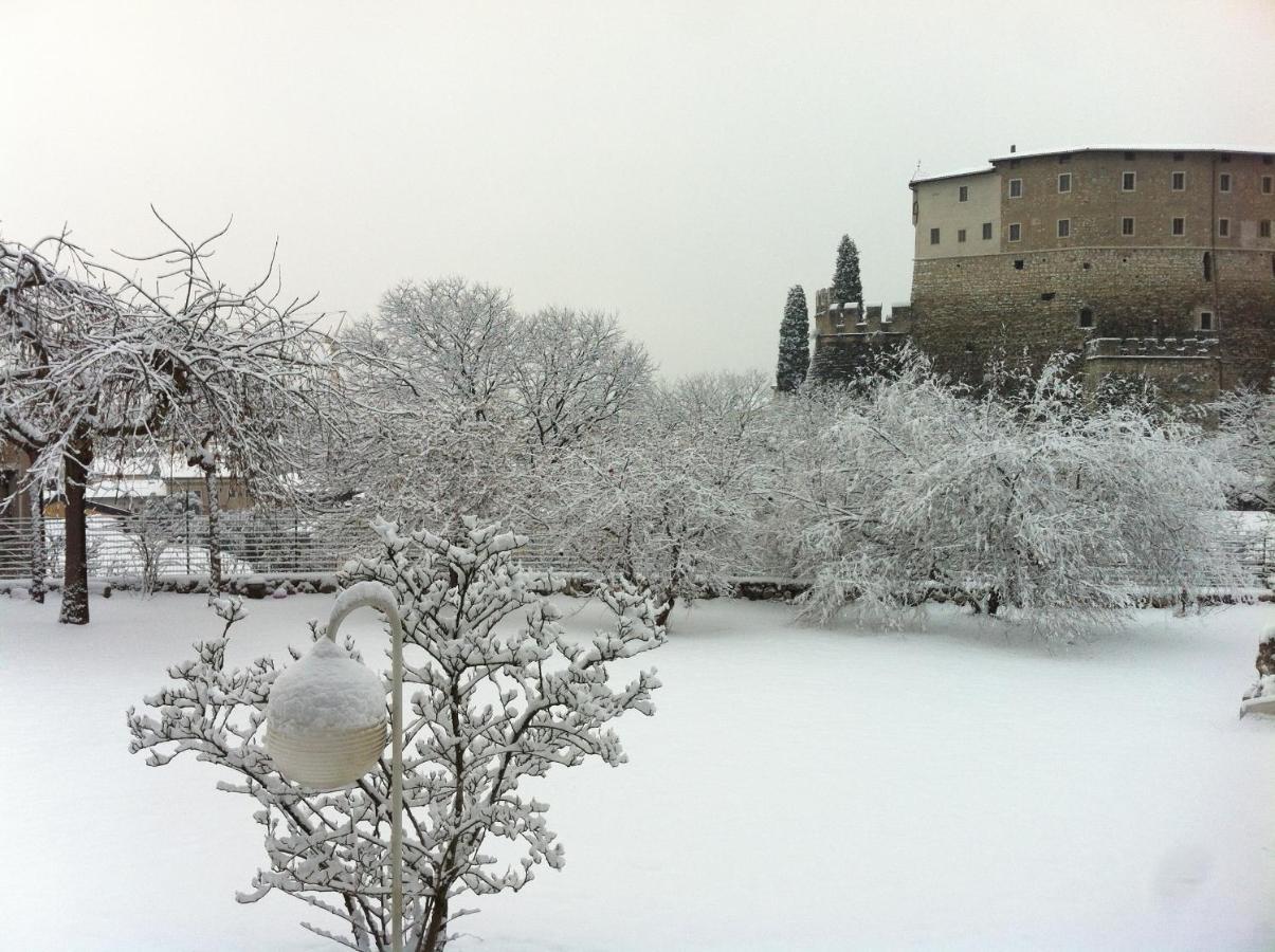 Vista Castello Bed & Breakfast Rovereto  Eksteriør bilde